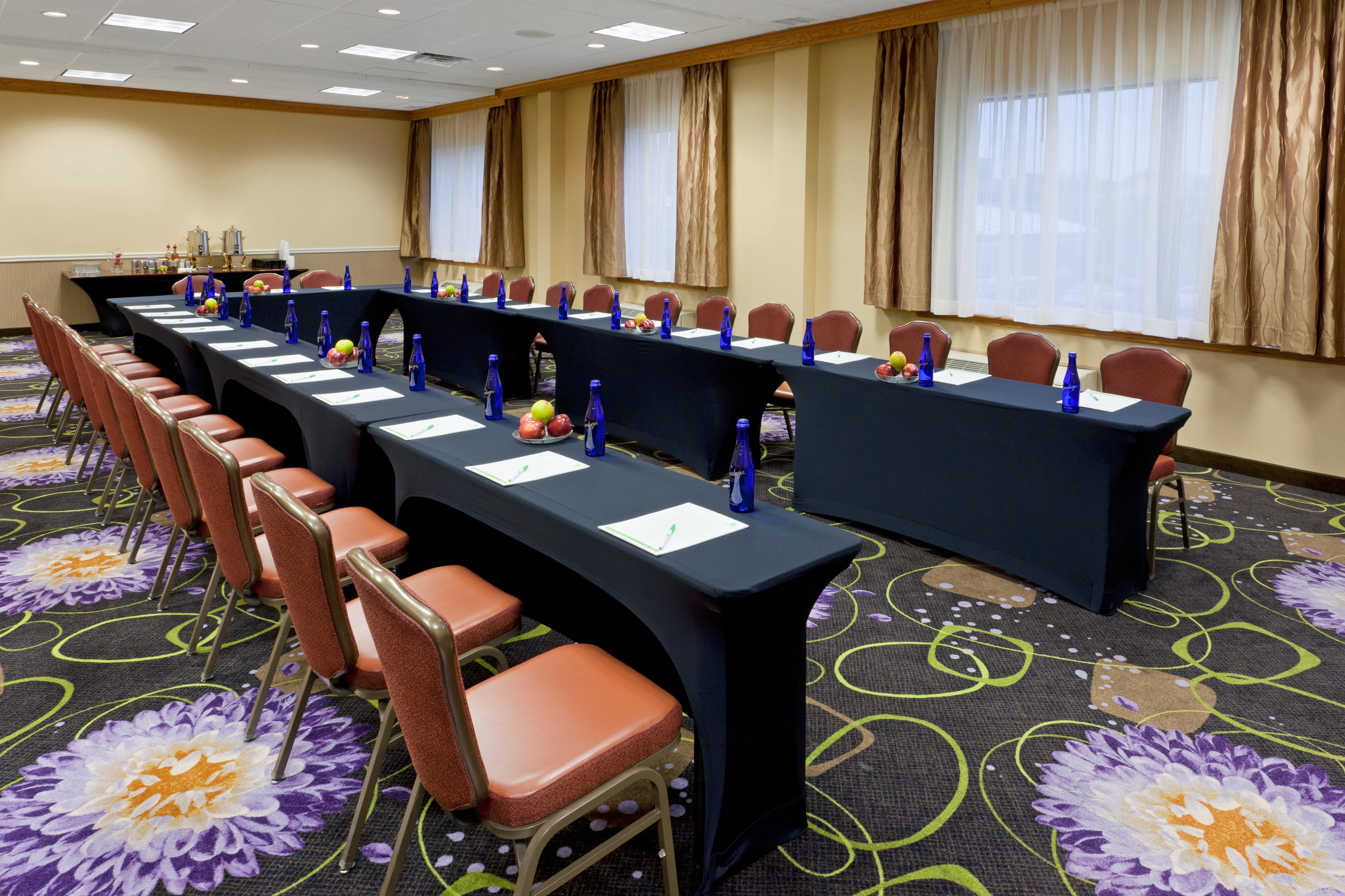 Holiday Inn Clark - Newark By Ihg Zewnętrze zdjęcie